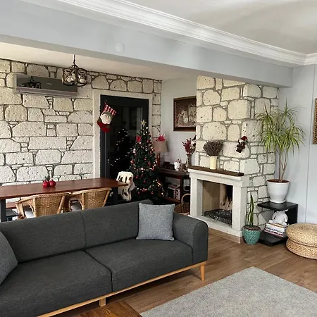 Leyla'nin Evi Alacati'daki Huzurlu Eviniz Vila
